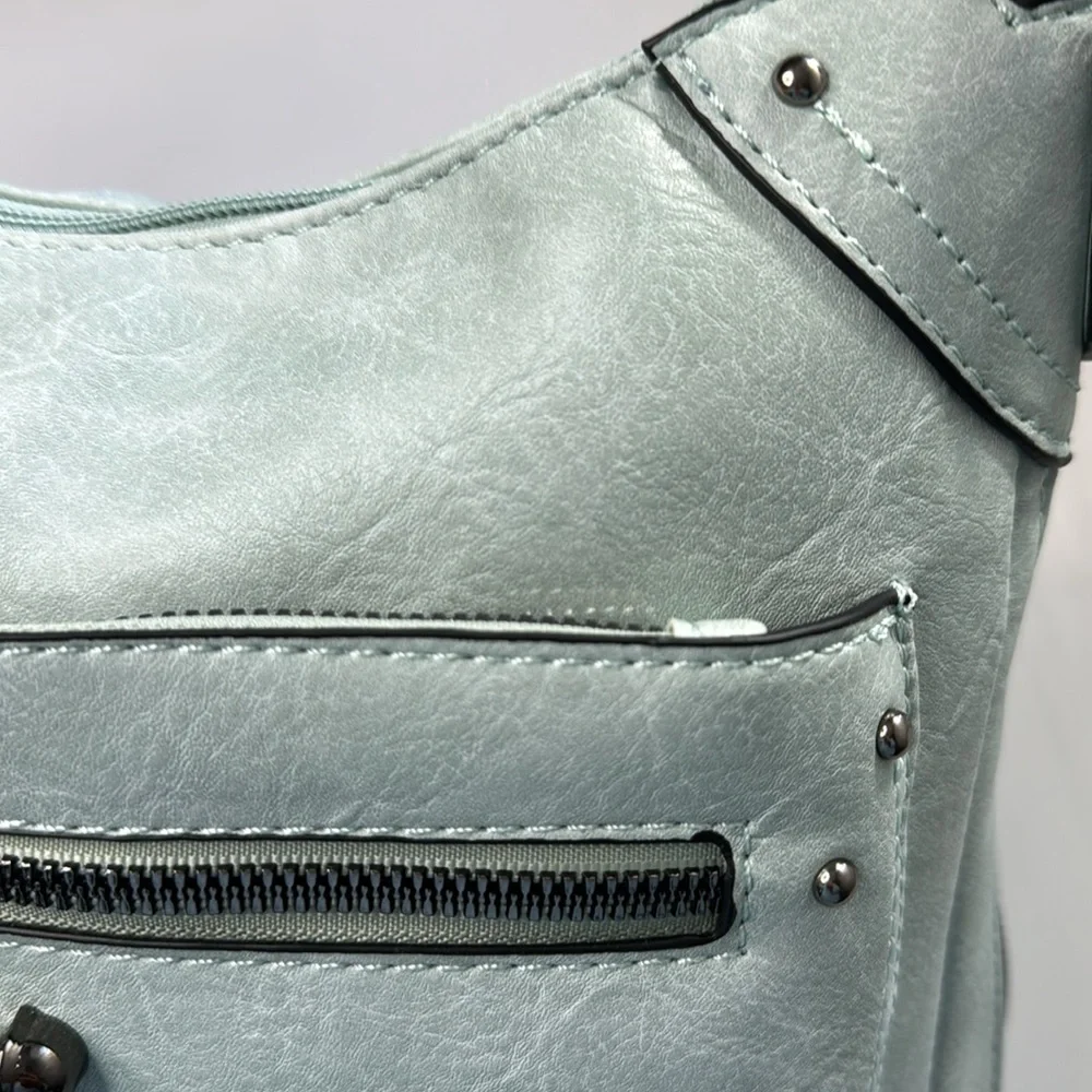 NWT‎ Sam & Hadley Expandable Hobo Bag in Seafoam